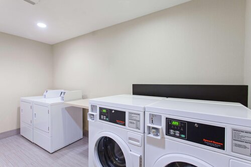 Hampton Inn Morgan Hill, CA