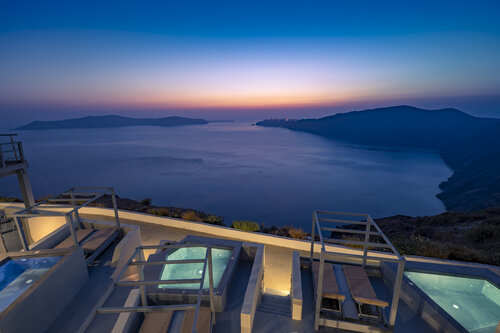 Gizis Cliffside Suites