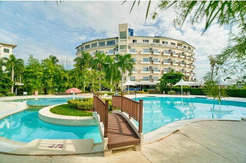 Solea Seaview Resort