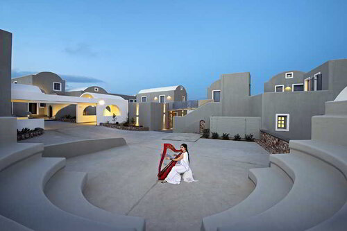 Acroterra Rosa Luxury Suites