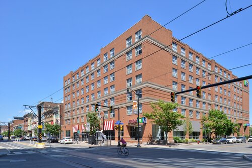 Holiday Inn Express & Suites Buffalo Downtown