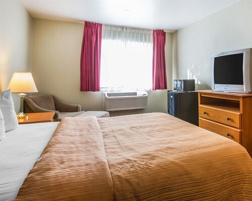 Quality Inn Tracy I-205