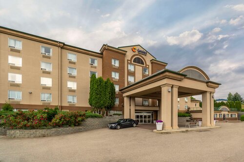 Comfort Inn & Suites Lake Shuswap