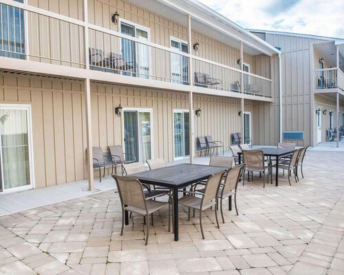 Comfort Inn&Suites Thousand Island Harbour Distric