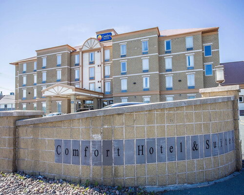 Comfort Hotel Bayer'S Lake