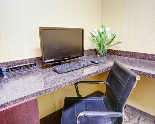 Comfort Inn & Suites Navasota