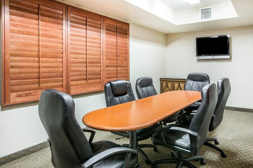 Comfort Inn & Suites Galt - Lodi North