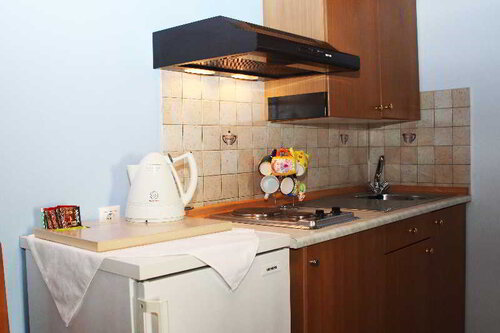 Vlycha Beach Apartments & Studios