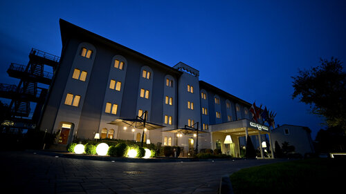 Best Western Grand Htl Guinigi