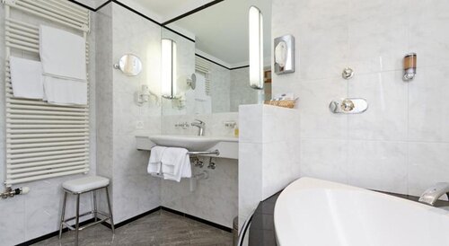 Schweizerhaus Swiss Quality Hotel