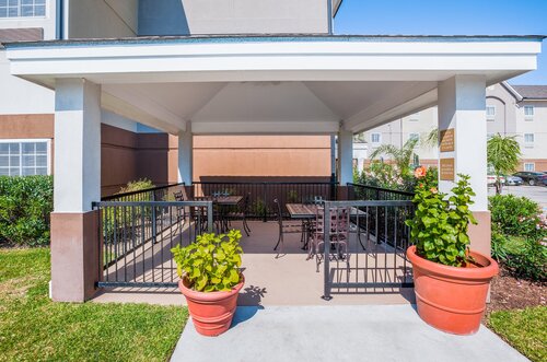 Candlewood Suites Lake Jackson - Clute