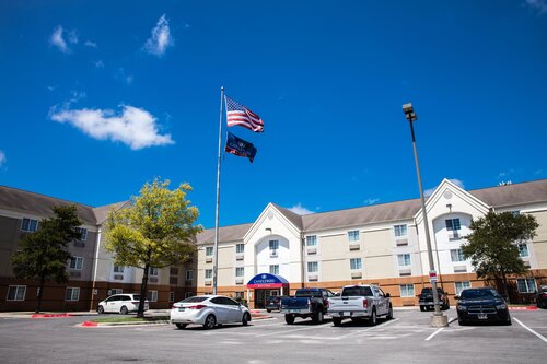 Sonesta Simply Suites Austin South