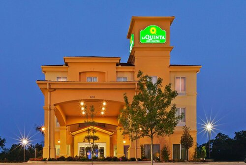 La Quinta Inn & Suites By Wyndham Marshall