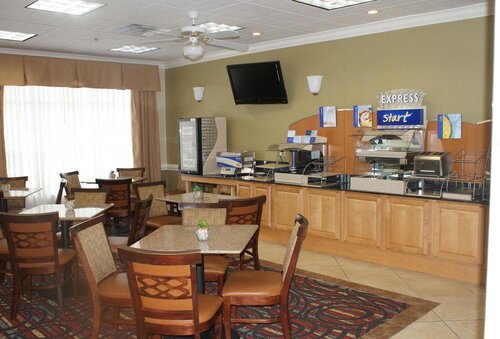 Quality Inn Fayetteville Nr Historic Downtown Sq
