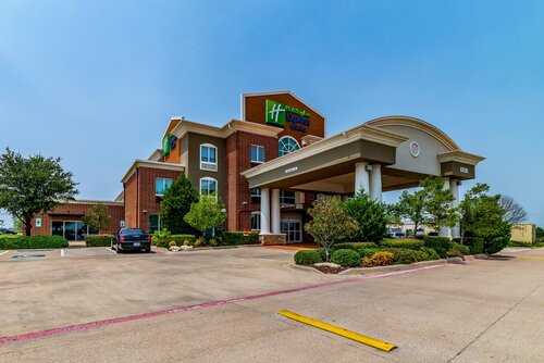 Holiday Inn Express & Suites Fort Worth-Fosil Cree
