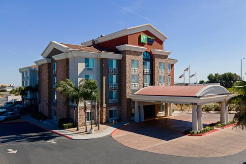 Holiday Inn Express Hotel & Suites Fresno South