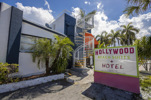 Hollywood Beach Suites & Hotel