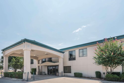 Super 8 By Wyndham Fort Worth Downtown South