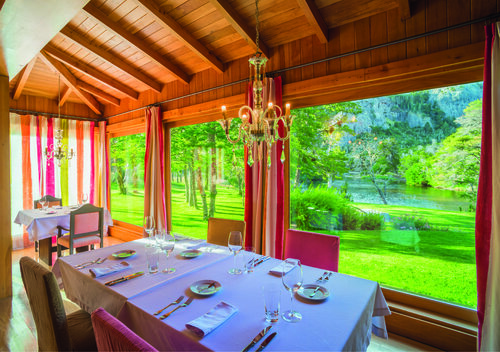 Rio Hermoso Hotel de Montaña