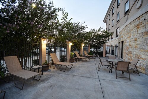 Holiday Inn Express & Suites Del Rio