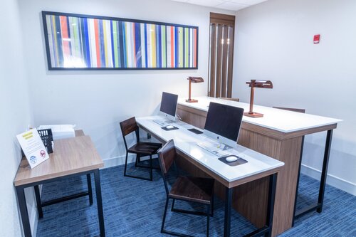 Holiday Inn Express Hotel & Suites Crestview