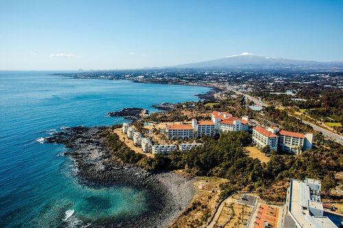 Shineville Luxury Resort