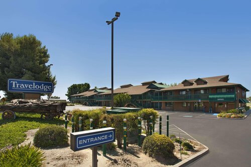 Travelodge By Wyndham Lemoore Near Naval Air Stati