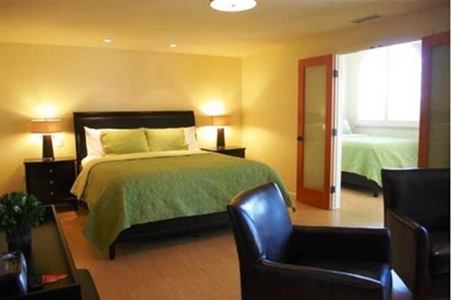 Bella Capri Inn & Suites