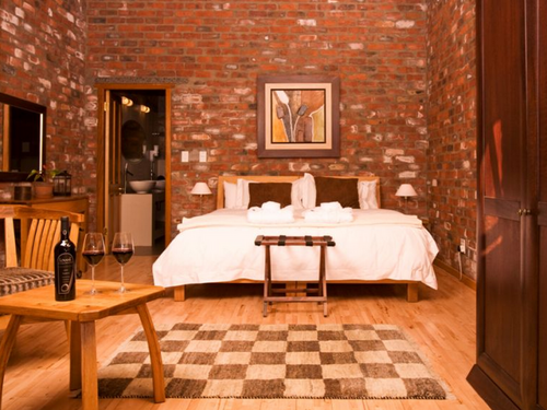 LovanE Boutique Wine Estate and Guest House