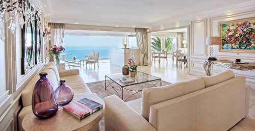 The Clarendon Bantry Bay Hotel