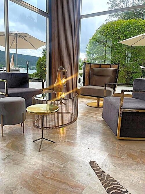 Tennis & Yacht Hotel