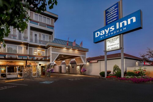 Days Inn By Wyndham Victoria Airport Sidney