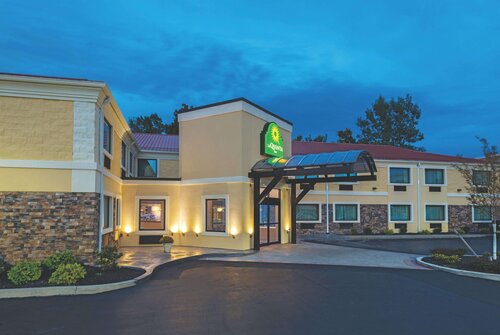 La Quinta Inn Buffalo Airport