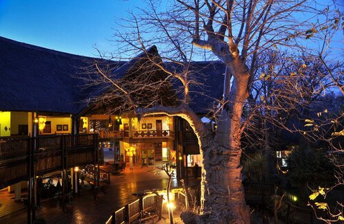 Cresta Mowana Safari Lodge