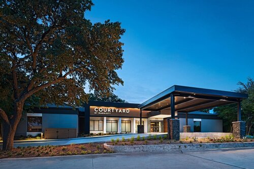 Courtyard By Marriott Dallas Richardson At Spring 