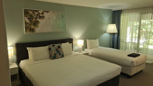 Tea Gardens Club Inn Motel
