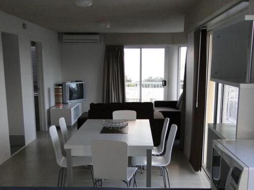 Bayviews and Harbourview Holiday Apartments