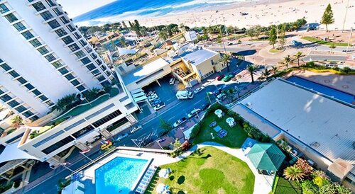 Surfers International Apartments Resort