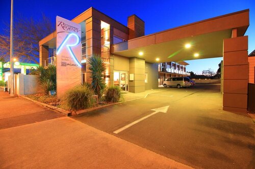 Fitzherbert Regency Motor Lodge