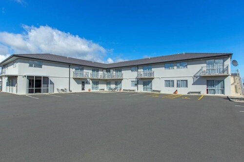 Bks Esplanade Motor Lodge