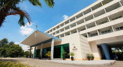 Inya Lake Hotel