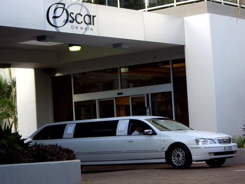 Oscar on Main Resort