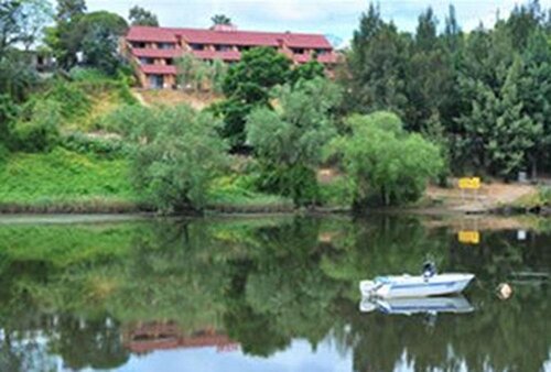 WINDSOR RIVERVIEW INN