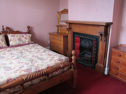 Designer Cottage Bed & Breakfast