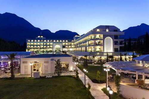 Karmir Resort & Spa Hotel
