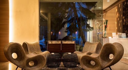 Crown Vista Batam Hotel