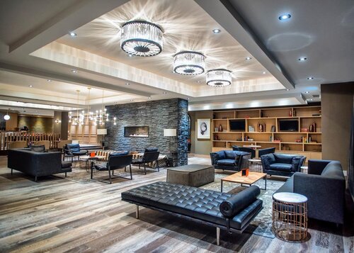 Sandman Signature Mississauga Hotel