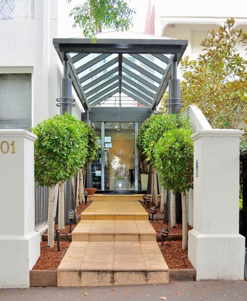 Knightsbridge Apartments