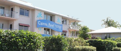 Cairns Reef Apartments & Motel