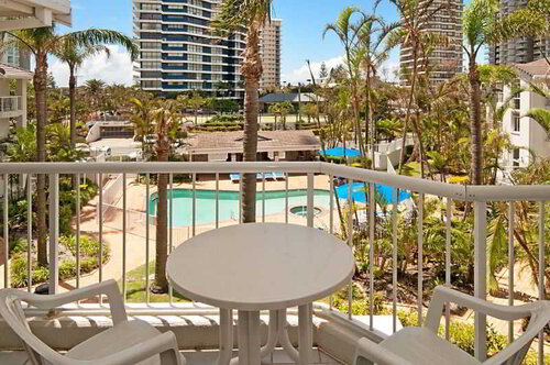 Chidori Court Apartments